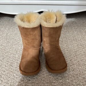 Girls K Bailey Bow II Ugg Boots